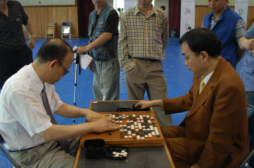 невозможно использовать глаза - играют слепые мастера, Чемпионат Кореи по игре Бадук (игре го) среди инвалидов 2006 года